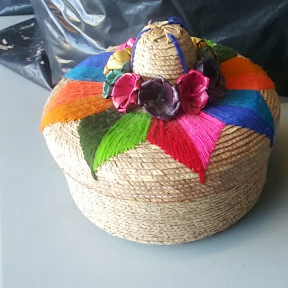 Vintage Woven "Hat" Box